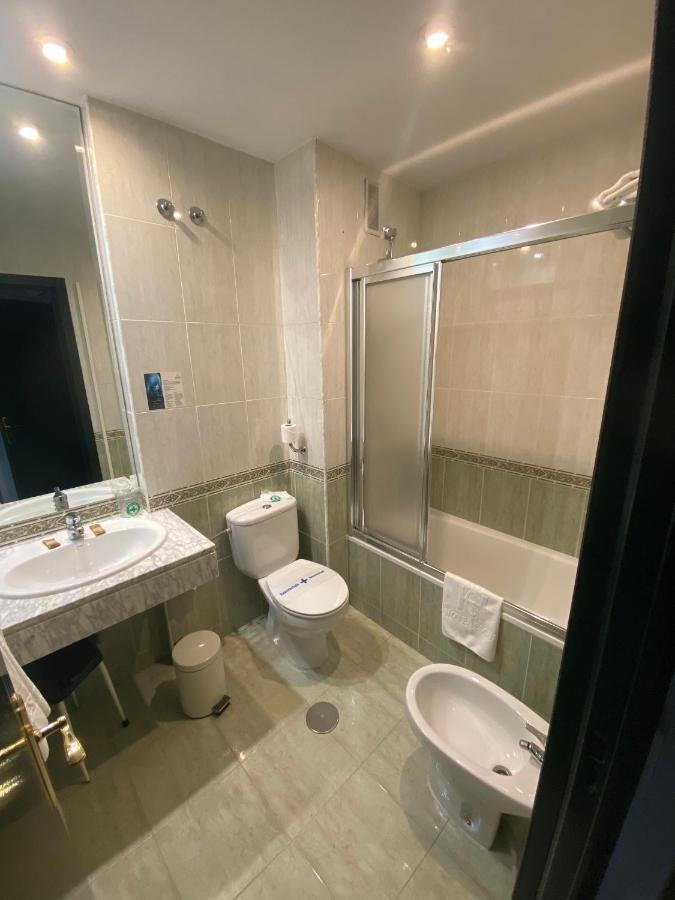 Hotel Escuela Мадрид Екстер'єр фото