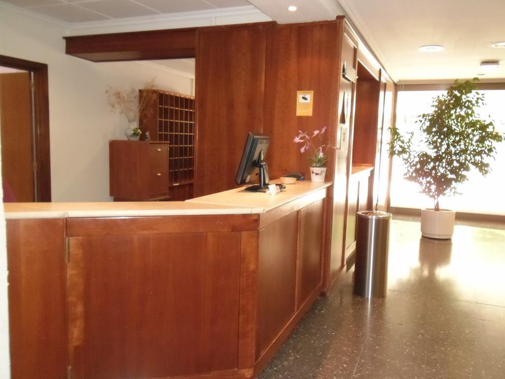 Hotel Escuela Мадрид Екстер'єр фото